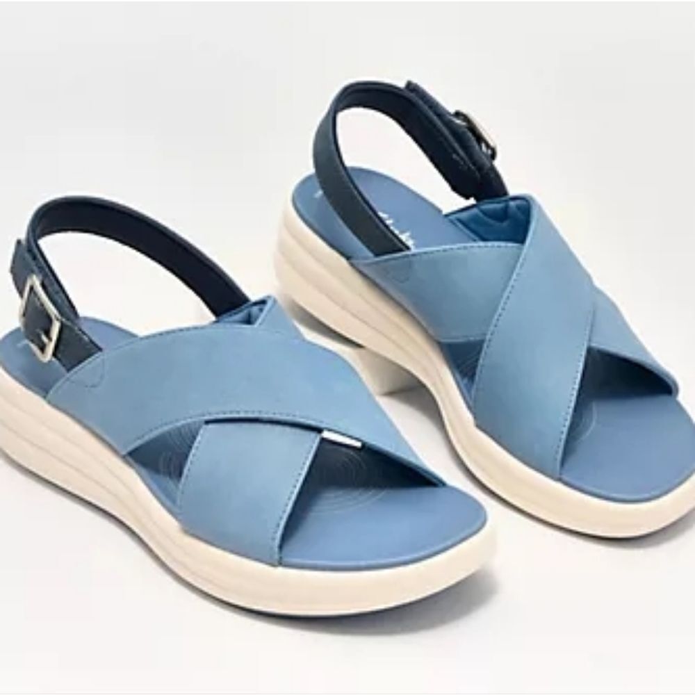 (S-4387) Clarks Cloudsteppers Backstrap Sandals - Drift Sun Sz 8W - Picture 1 of 11